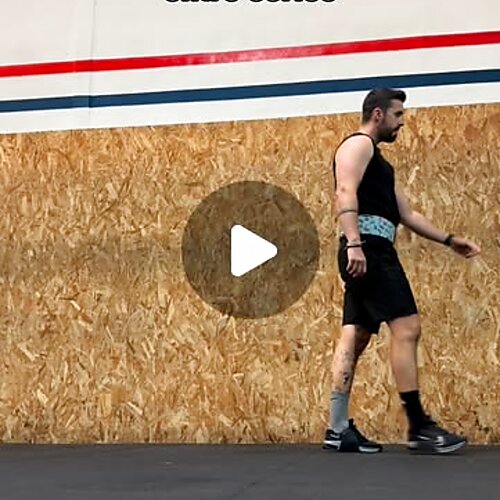 Atleta de CrossFit HDH entre series de un WOD
